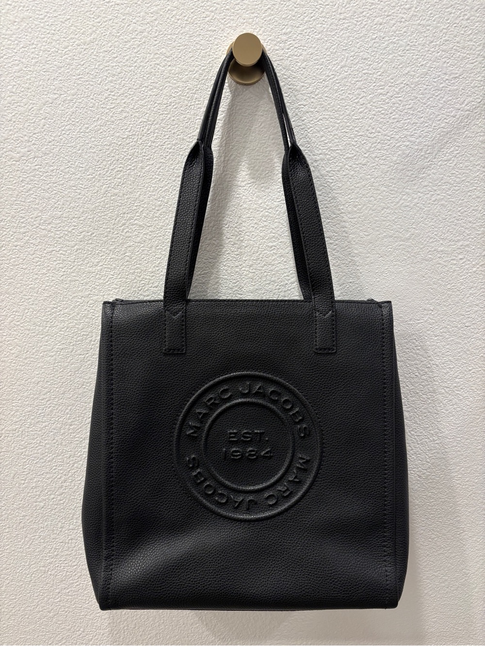 Marc Jacobs Embossed Round Logo Black Pebbled Leather Signet Tote